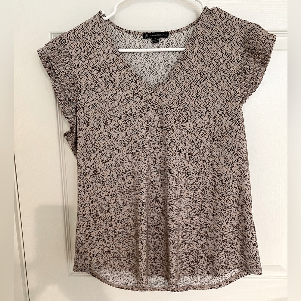 Cute blouse size medium